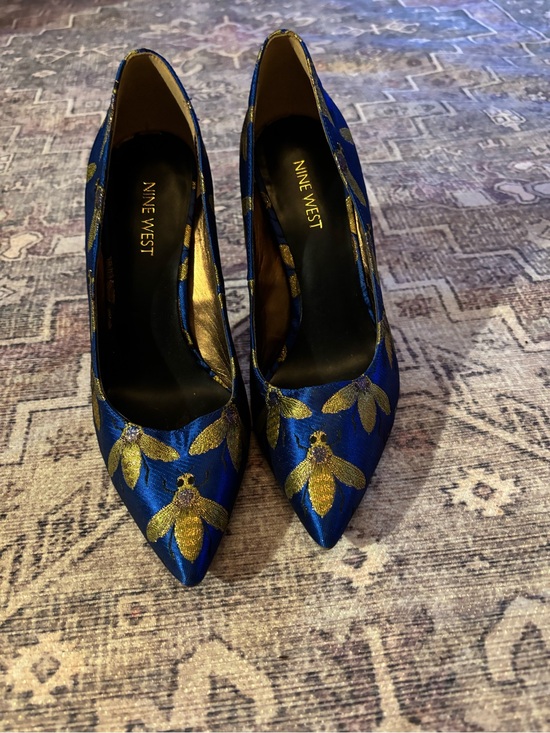 Nine West Shoes - Nine West Royal Blue and Gold Embroidered Pointed Toe Pumps size 7